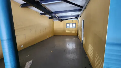 WhatsApp Image 2025-12-03 at 08.41.17 (1).